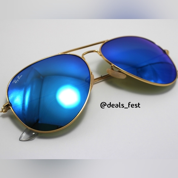 Model Display Ray-Ban Aviator Blue Mirror RB3025 main image 12